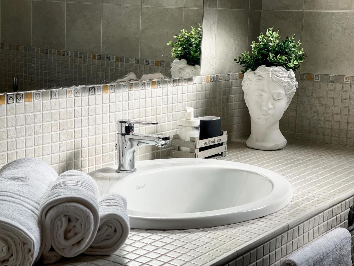 Sestio House Apartment Rome Bagian luar foto